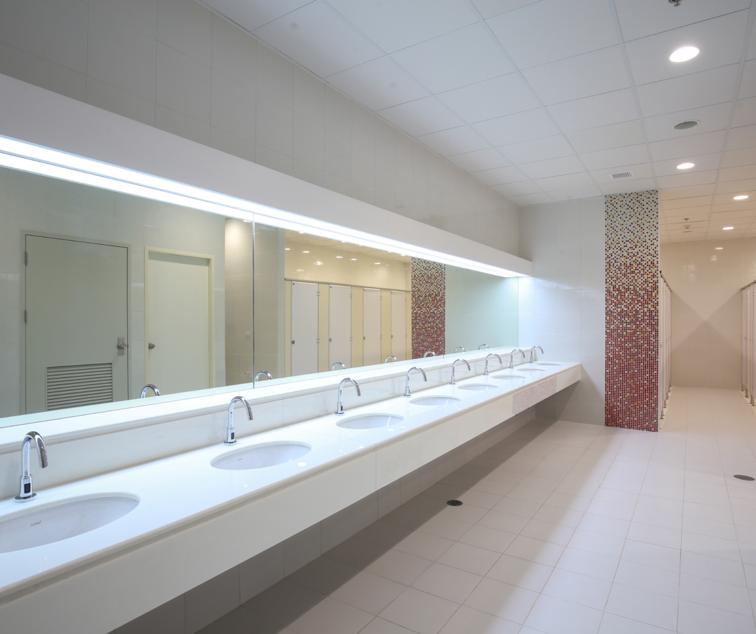 commercial bathroom cleaned and pristine