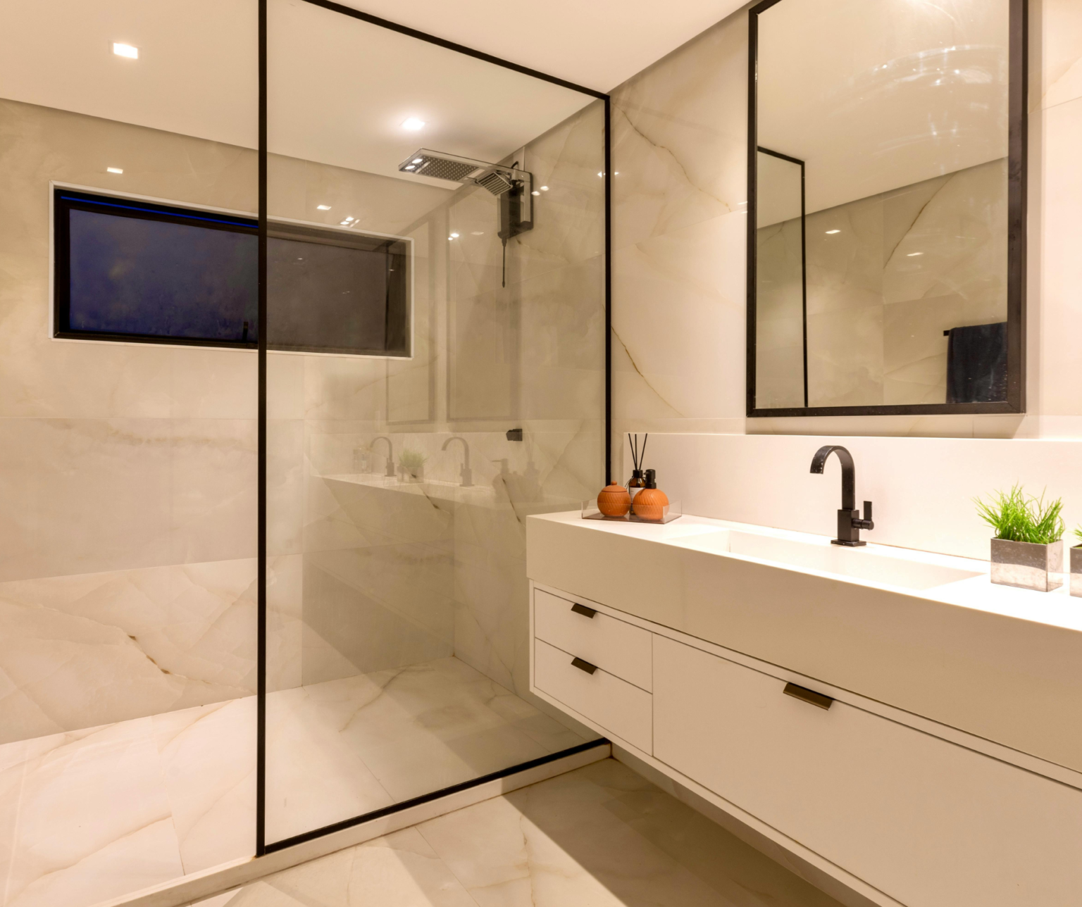 bathroom after a cleaning service. comfortable and pristine