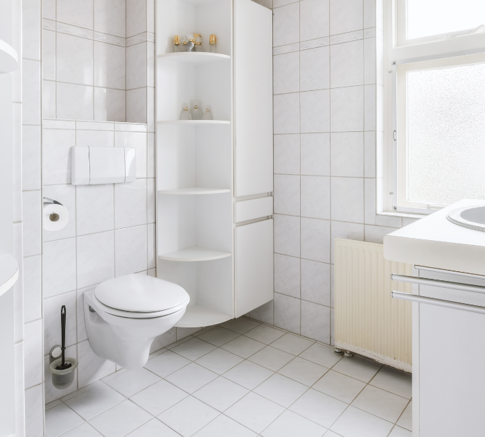 bathroom after cleaning
